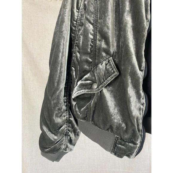 Free People Gray Ruched Velvet Bomber Jacket Size XS - Picture 9 of 11